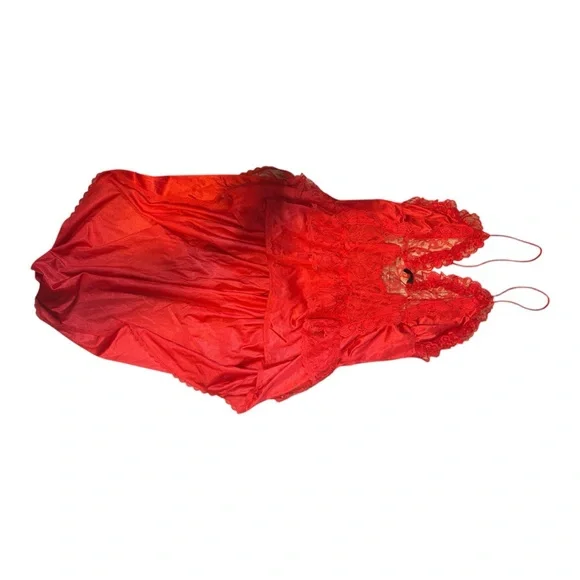 Vintage Red Stroke Of Midnight Chemise - Picture 4 of 5